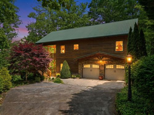 97 Sugarwood Dr, Murphy, NC, 28906-6289 | Card Image