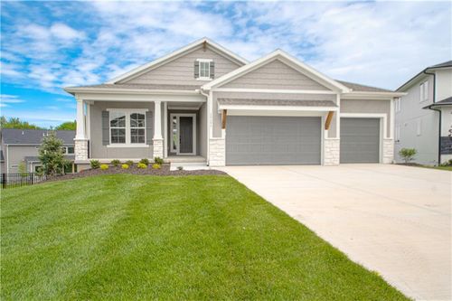 17171 S Laurelwood St, Olathe, KS, 66062-6634 | Card Image