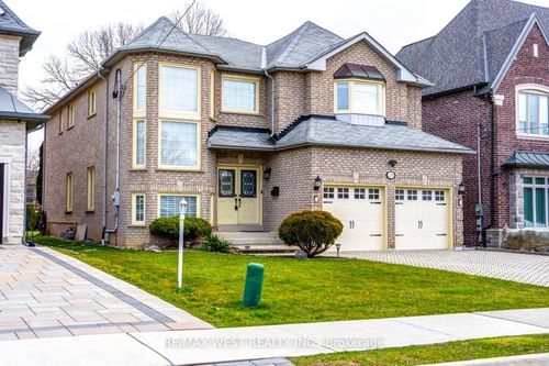 229 Baker Ave, Richmond Hill, ON, L4C1X8 | Card Image