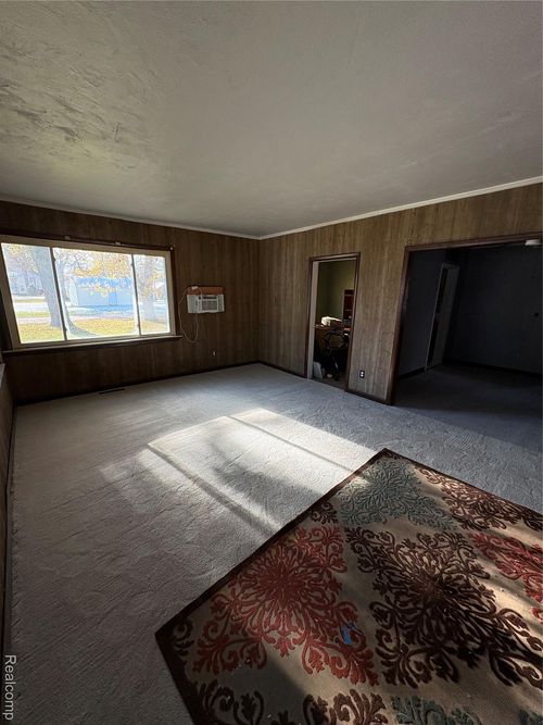 3363 Parkwood Ave, Monroe, MI, 48162-4470 | Card Image