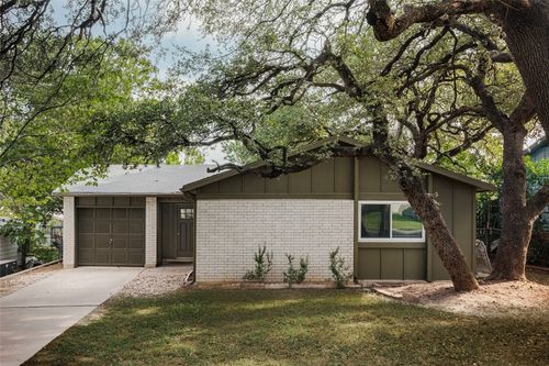 402 Blueberry Hl, Austin, TX, 78745-4016 | Card Image