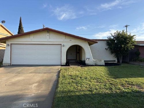 994 E Gladwick St, Carson, CA, 90746-3831 | Card Image