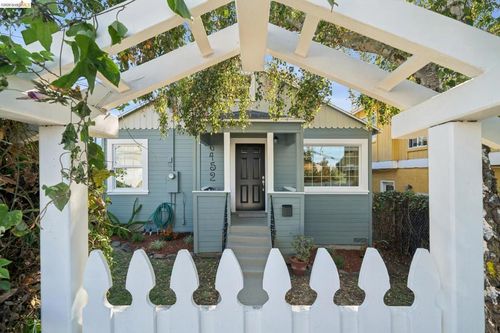 6452 Kensington Ave, Richmond, CA, 94805-1617 | Card Image