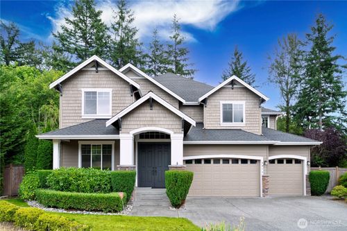 8019 149th Pl Se, Newcastle, WA, 98059-9229 | Card Image