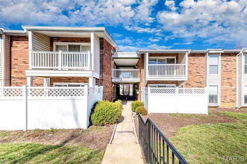apt-g-530 Nirk Ave, Kirkwood, MO, 63122-5651 | Card Image