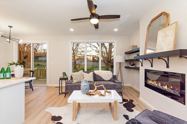 1 - 3670 Main St, Townhouse with 3 bedrooms, 3 bathrooms and 1 parking in Jasper TN | Image 9