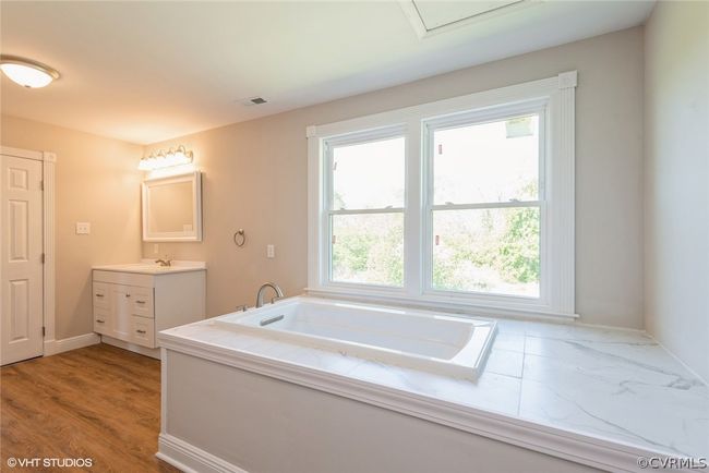 79 Samos Ln, House other with 3 bedrooms, 3 bathrooms and null parking in Water View VA | Image 12