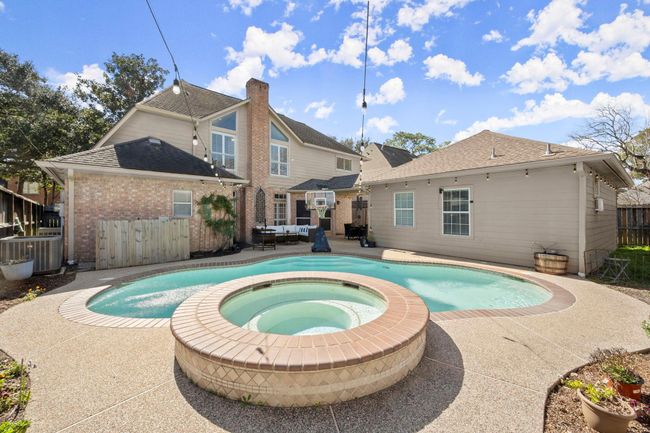 Texas summers and pools are the perfect combination! | Image 33