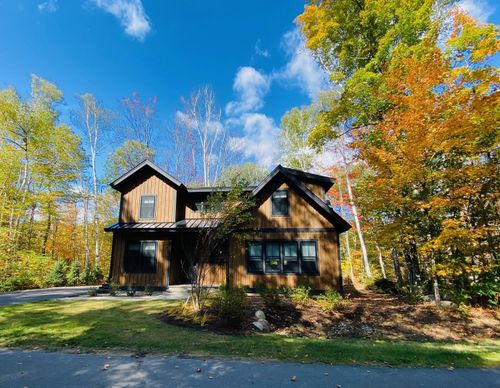 254 S Peak Rd, Lincoln, NH, 03251-4604 | Card Image