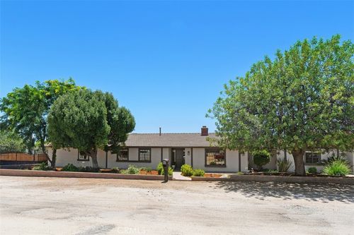 21285 Shoemaker Ln, Wildomar, CA, 92595 | Card Image