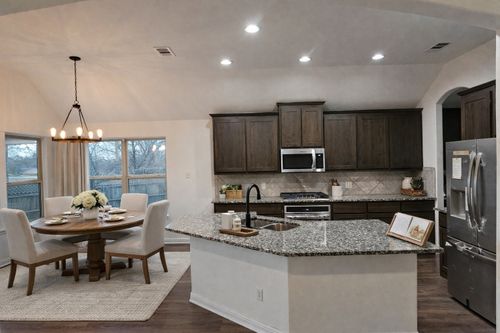 113 Brighton Dr, Desoto, TX, 75115-6129 | Card Image