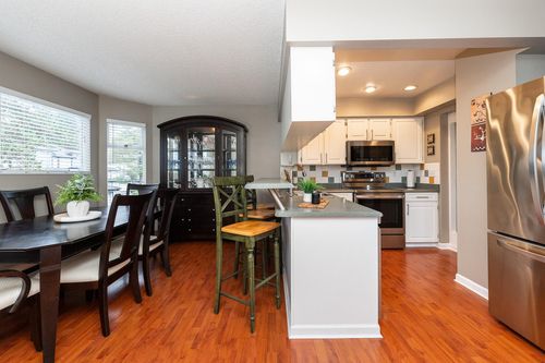 35-1195 Falcon Dr, Coquitlam, BC, V3E2H1 | Card Image