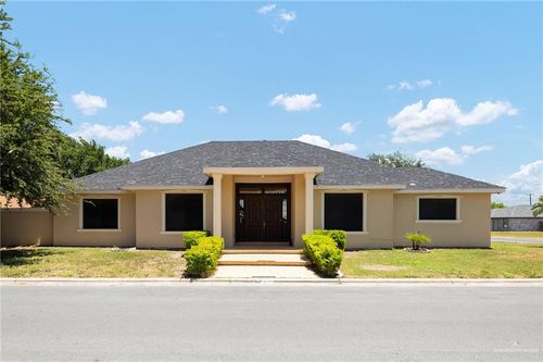 604 Crystal Dr, Pharr, TX, 78577-7729 | Card Image