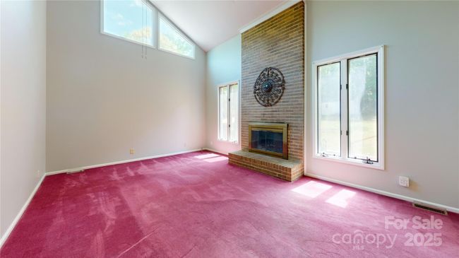 Family Room | Image 7