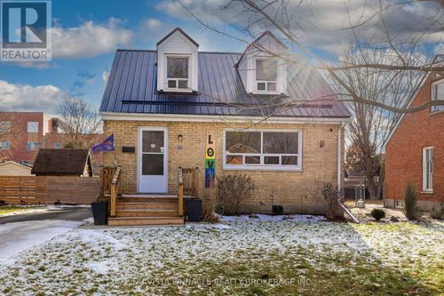 81 Dunkirk Dr, Saint Thomas, ON, N5R1S2 | Card Image