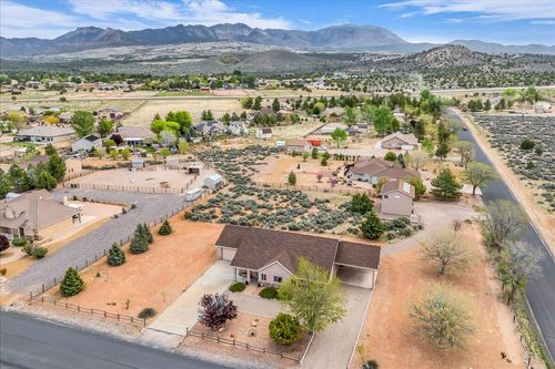 736 Dammeron Valley Dr W, Dammeron Valley, UT, 84783-5067 | Card Image
