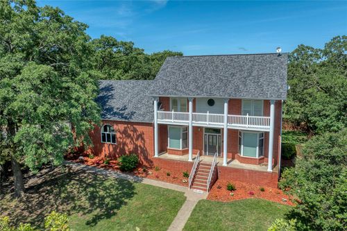 105 Eagleview Cir, Pottsboro, TX, 75076-4757 | Card Image