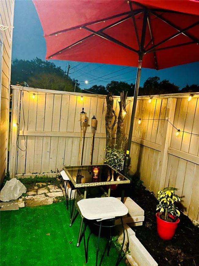9502 - 9502 Windswept Ln, Townhouse with 2 bedrooms, 2 bathrooms and null parking in Houston TX | Image 18