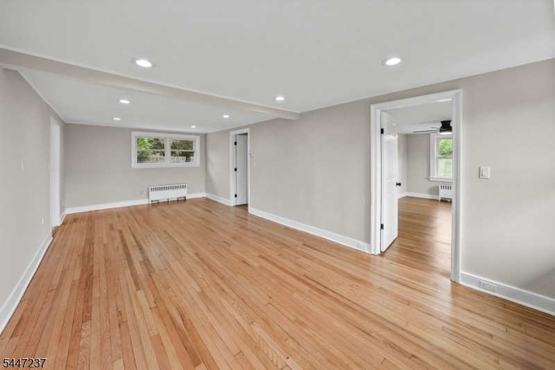 Residential Lease in Hillsborough Twp. 4