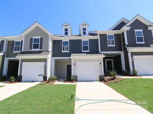 747 Lock Haven Dr Nw, Concord, NC, 28027-9170 | Card Image