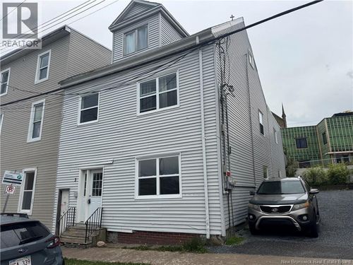 3 Exmouth St, Saint John, NB, E2L3R9 | Card Image
