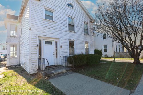 a-180 Broadway, Port Ewen, NY, 12466-7718 | Card Image