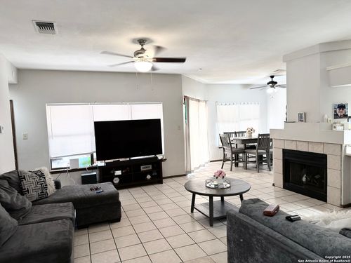 5922 Larkmeadow Dr, San Antonio, TX, 78233-5059 | Card Image