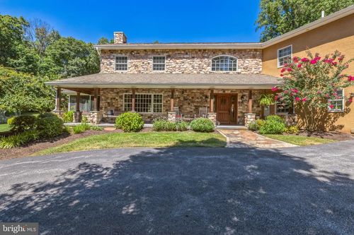 49 Denton Dr, GLENMOORE, PA, 19343-1909 | Card Image