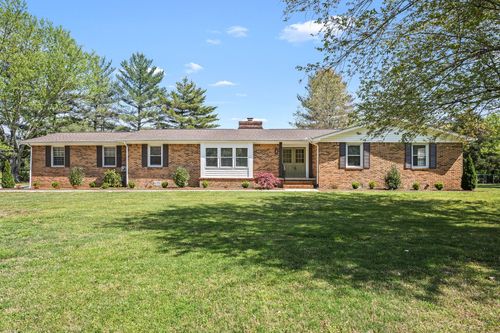 906 Country Club Dr, Tullahoma, TN, 37388-2549 | Card Image