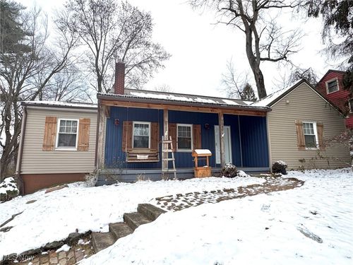 2040 Norwood Blvd, Zanesville, OH, 43701-2147 | Card Image