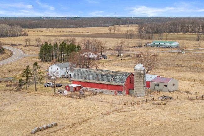 7760 State Highway 186, House other with 7 bedrooms, 3 bathrooms and null parking in ARPIN WI | Image 32