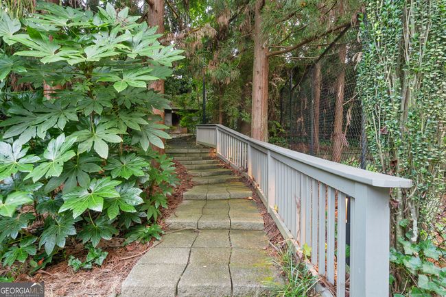 UNIT-911 - 911 Tuxworth Cir, Condo with 2 bedrooms, 1 bathrooms and 1 parking in Decatur GA | Image 25