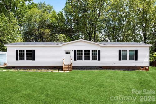 5236 Montana Cir Nw, Concord, NC, 28027-9719 | Card Image
