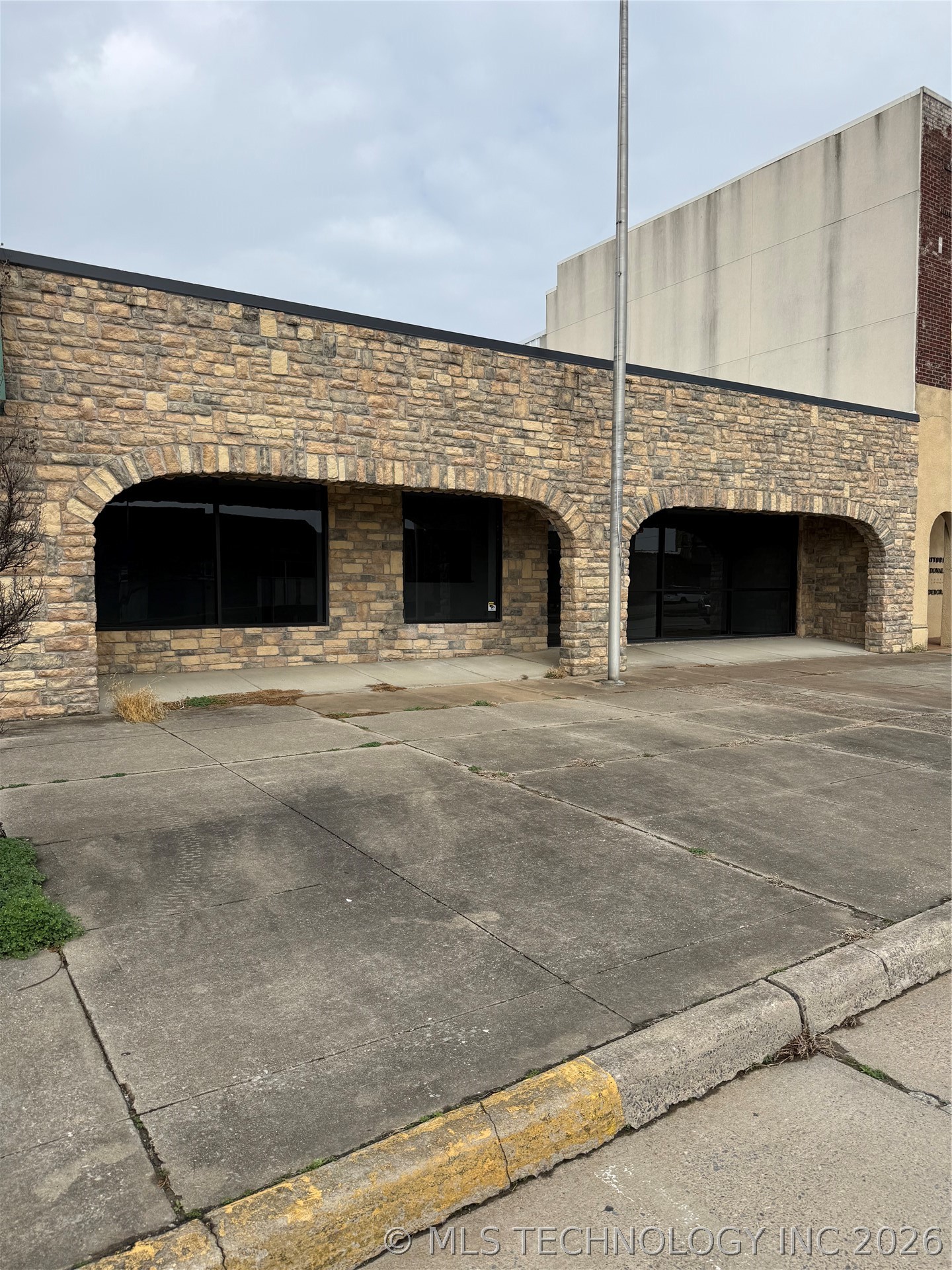 17 E Carl Albert Pkwy, McAlester, OK 74501