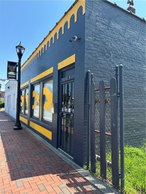 1410 Poindexter St, Chesapeake, VA, 23324-2431 | Card Image