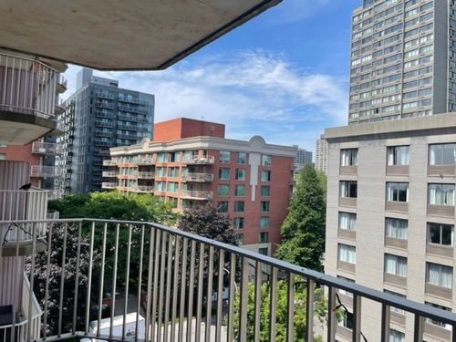 763-1077 Rue St-Mathieu, Montréal, QC, H3H2S4 | Card Image