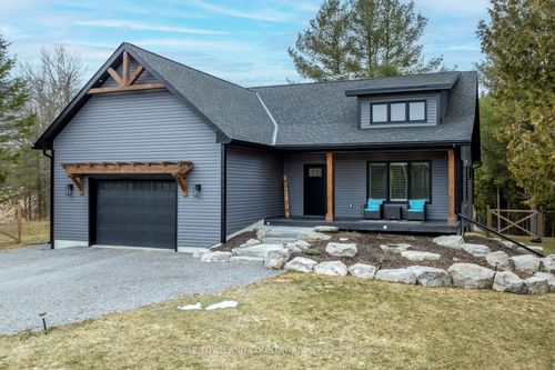552 County Rd 40, Norwood, ON, K0L2V0 | Card Image
