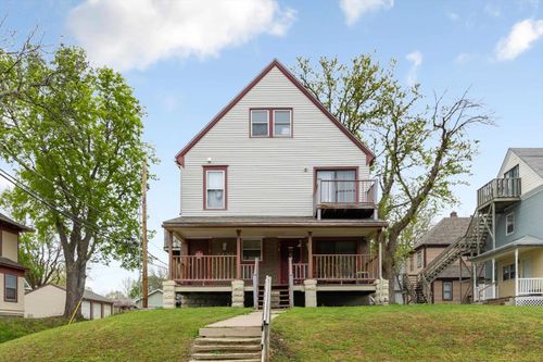 2430 R St, Lincoln, NE, 68503-3037 | Card Image