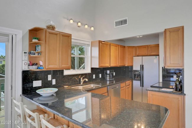 3rd Floor Kitchen Fully Stocked | Image 25