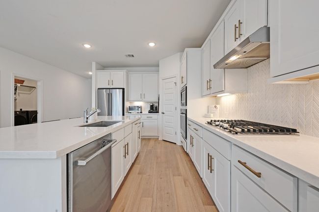 293 Cherrystone Loop, House other with 4 bedrooms, 4 bathrooms and 4 parking in Buda TX | Image 11