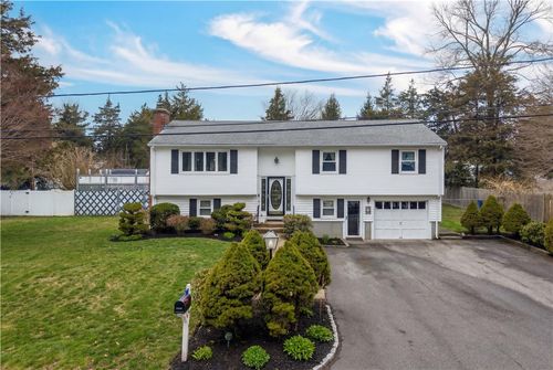 21 Hampton Ave, Warwick, RI, 02889-6211 | Card Image