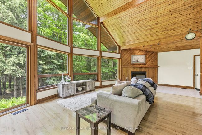 293432 Eighth Line, House other with 5 bedrooms, 2 bathrooms and 14 parking in Amaranth ON | Image 7