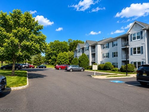 318-318 Stratford Pl, Bound Brook, NJ, 08805-2115 | Card Image