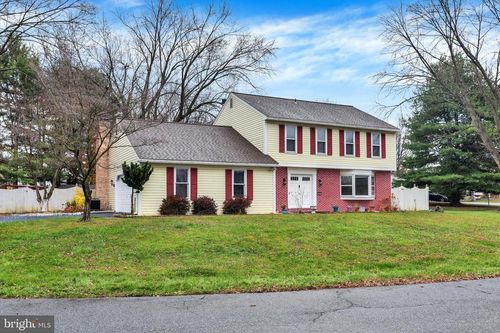3801 Brytton Ln, HARRISBURG, PA, 17110-3002 | Card Image