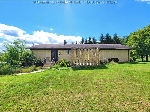 141 Marianna Ln, Shady Spring, WV, 25918-8571 | Card Image