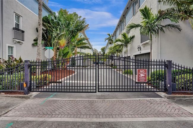 63 Nw 4 Th Ave, Townhouse with 3 bedrooms, 4 bathrooms and null parking in Delray Beach FL | Image 64