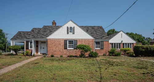 114 Bentwood Rd, West Hartford, CT, 06107-3703 | Card Image