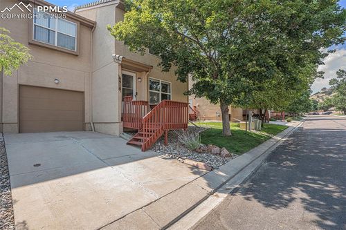 6918 Yellowpine Dr, Colorado Springs, CO, 80919-3427 | Card Image