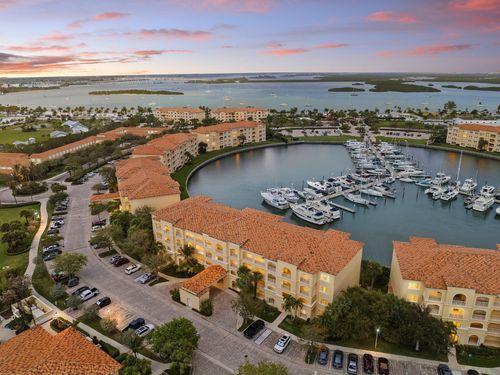 ph-1-14 Harbour Isle Dr W, Fort Pierce, FL, 34949-2766 | Card Image