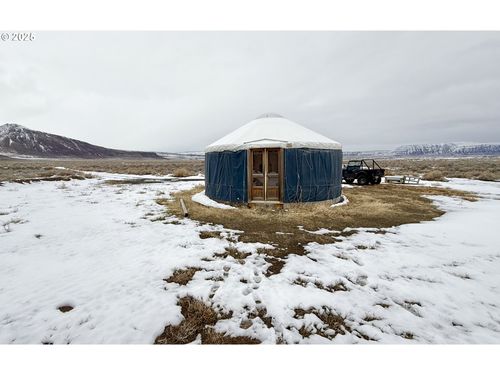 49927 Shuffield Rd, Summer Lake, OR, 97640-6042 | Card Image